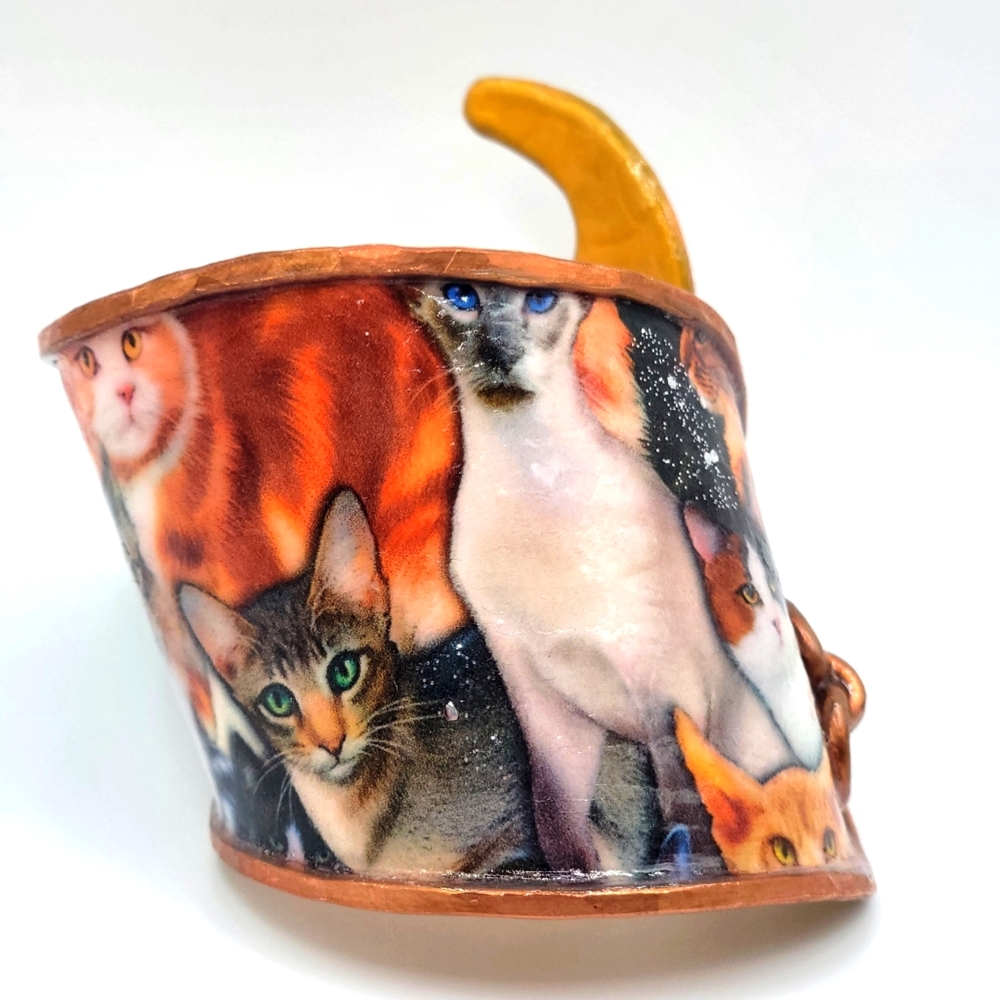 Cat's Cuff